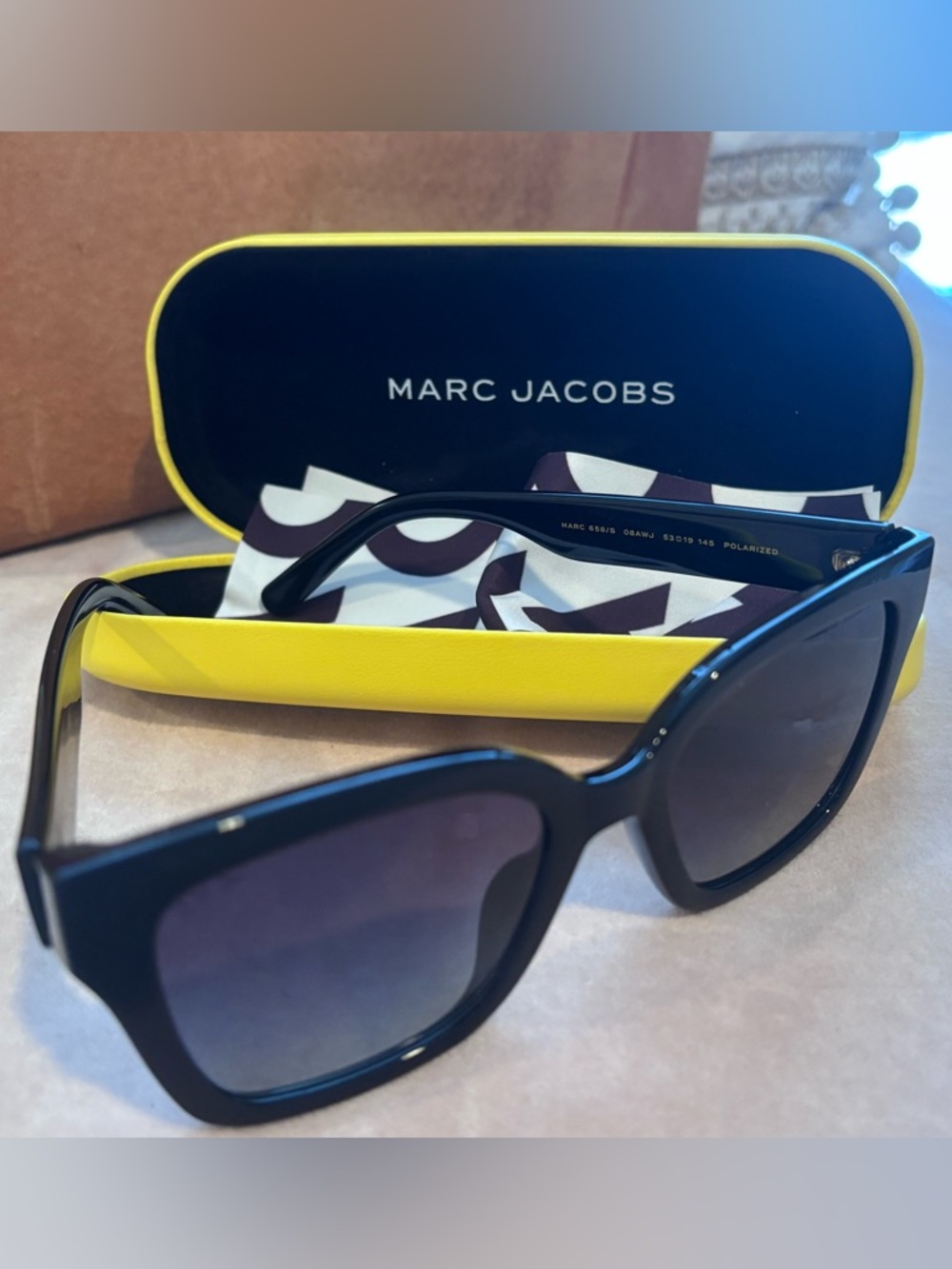 NEW Marc Jacobs Black Women's Polarized Sunglasses with Yellow Case
